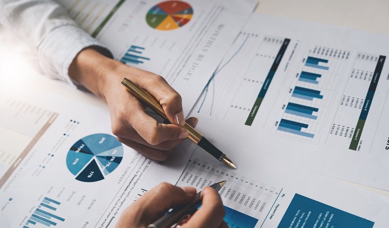 How to create a profit and loss report for your small business