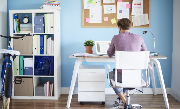 How entrepreneurs are fighting loneliness and what you can do to stay healthy